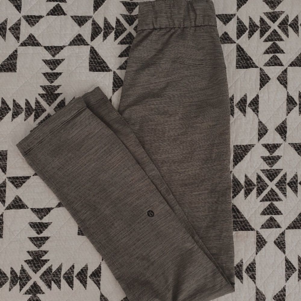 ☀️Lululemon full length on the fly pants size 0☀️